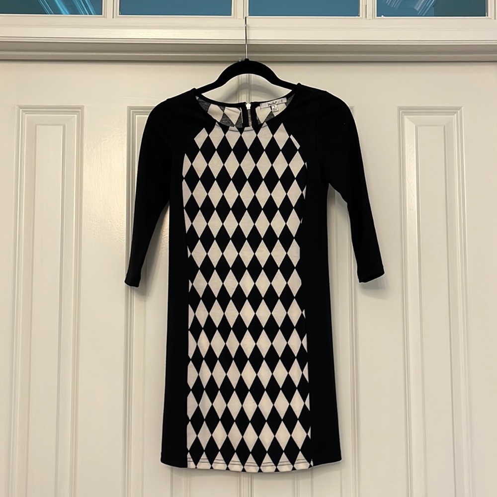 Quarter length checkerboard dress